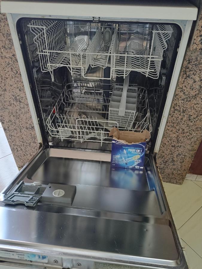 Appart Najia Au Centre Kenitra Avec Grande Terrasse Ngoại thất bức ảnh